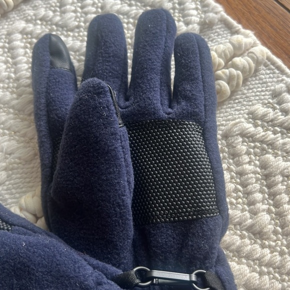 NWT Gap Kids Fleece Gloves 🧤 - Picture 5 of 6